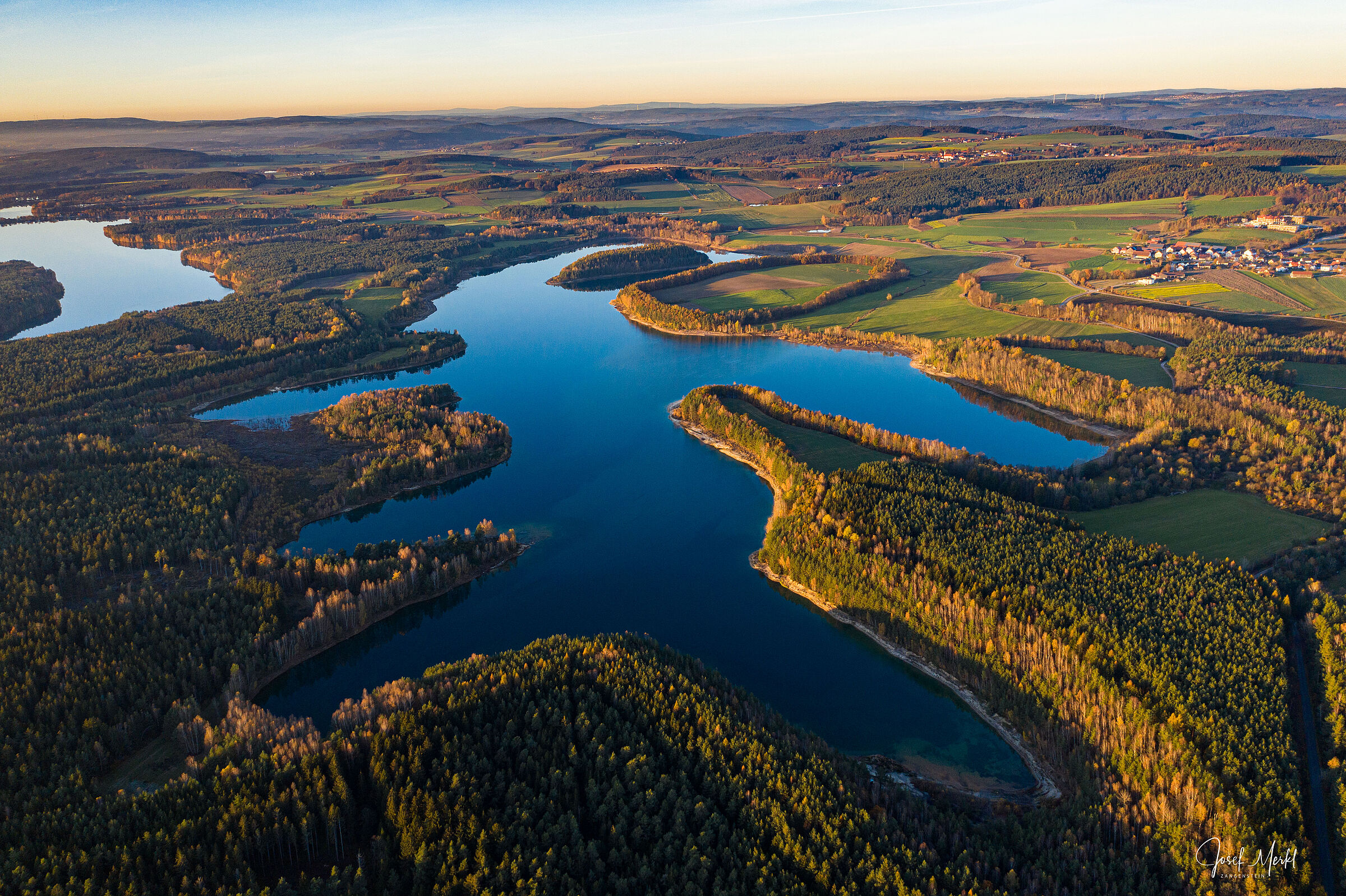 Ausee im Herbst ©Josef Merkl