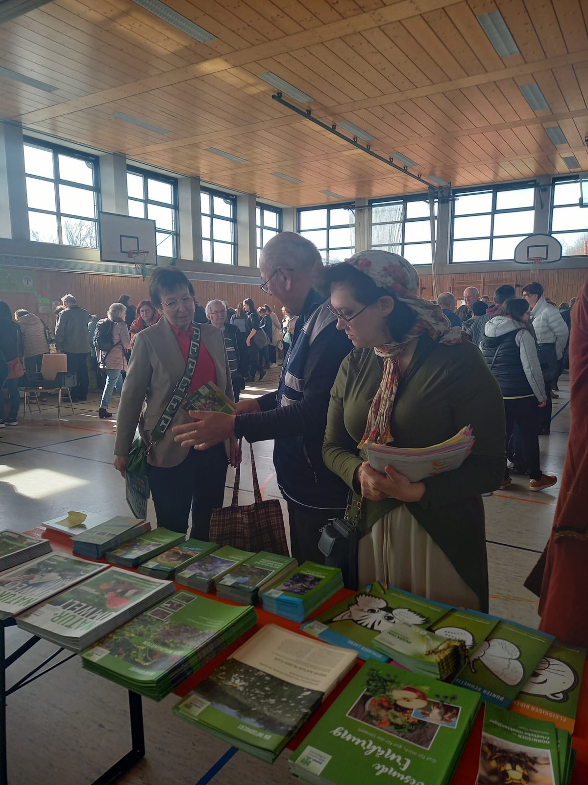 Besucher am BN-Infostand (Foto: BN)